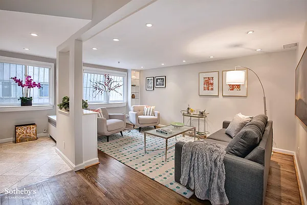 Sold by Sotheby's International Realty | media 18