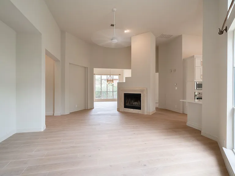 7523 Steeple Dr — Photo 9