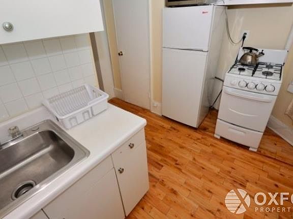 4th image of 318 E 59th St APT 1B