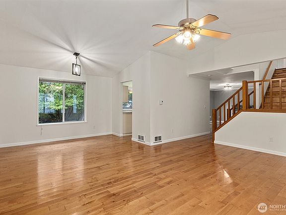 4th image of 1620 NW 2nd Avenue