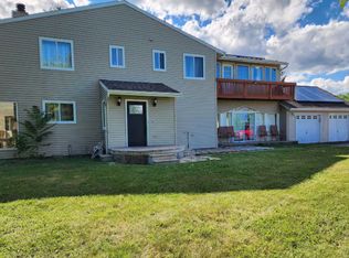 6 Kristi Ln, Poughkeepsie, NY 12601