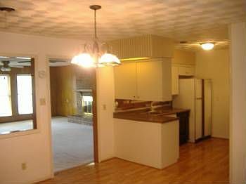 3rd image of 608 La Salle Dr