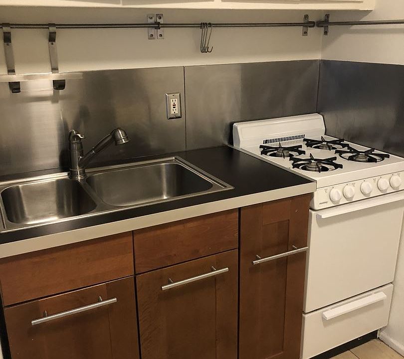 1st image of 123 S Carney Ave APT A