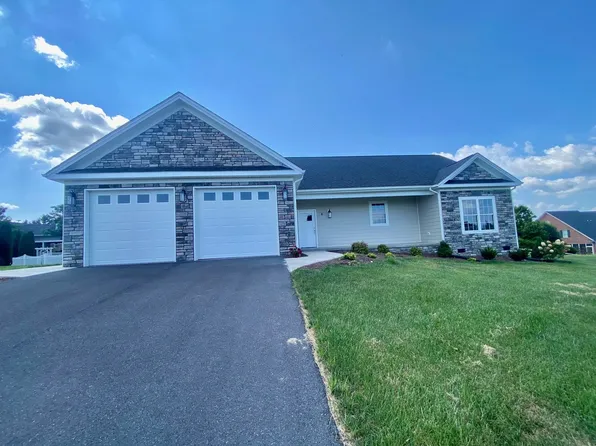 6 Janet Ln, Bridgewater, VA 22812