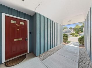 90 Montauk St UNIT 90, Fairfield, CT 06825