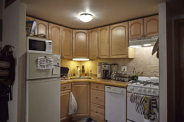 Rented by Owner | media 42