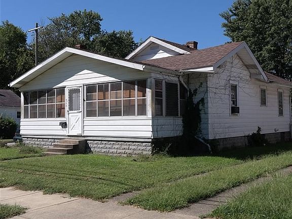 3rd image of 200 N Brown Ave