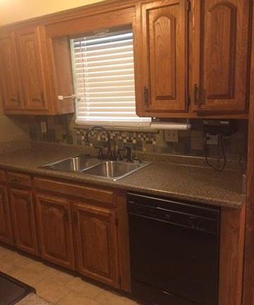 4th image of 602 Thompson Dr