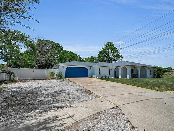 3rd image of 505 WHISPERING OAK DRIVE