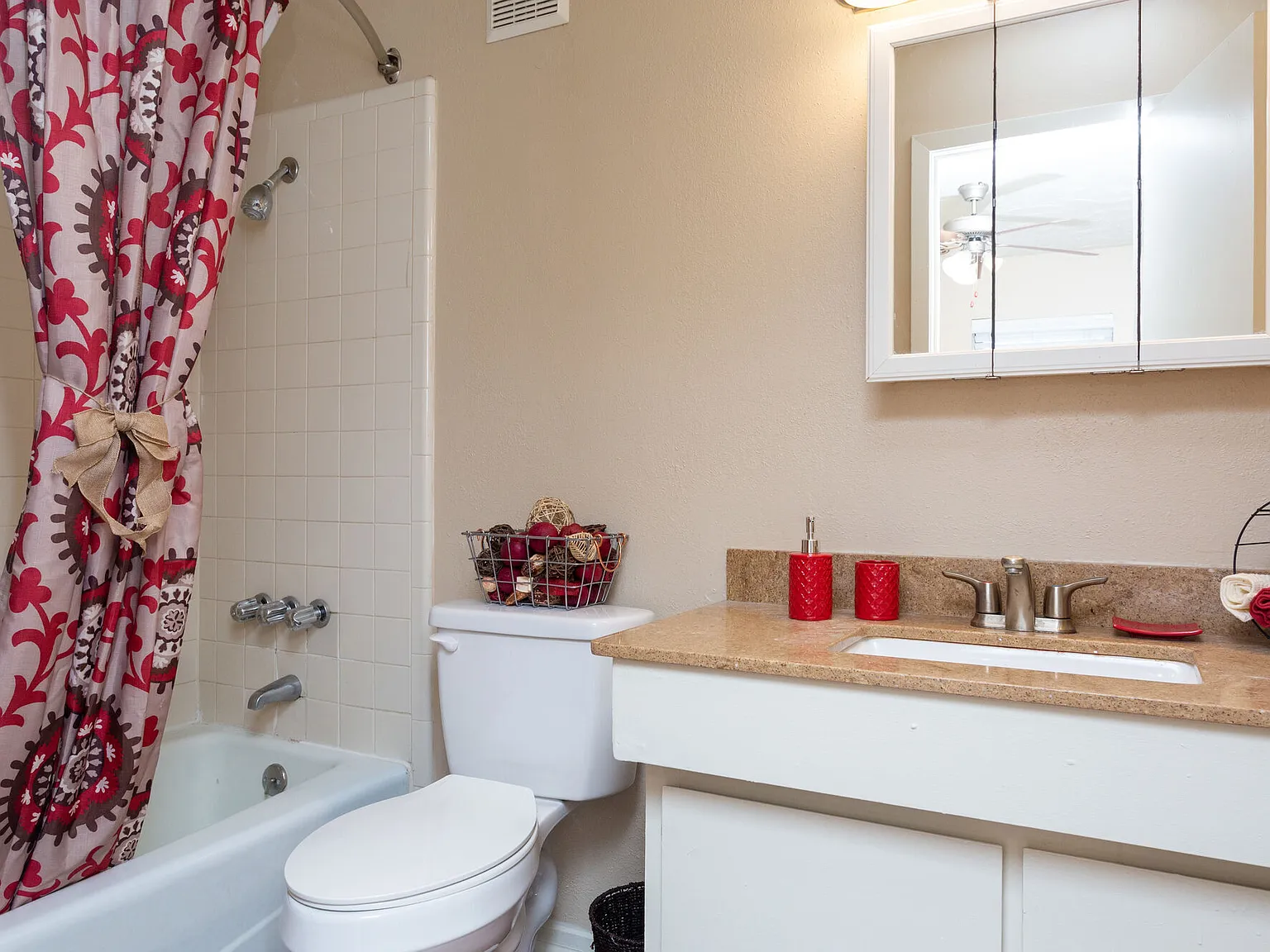Northgate Square Apartments — Photo 4