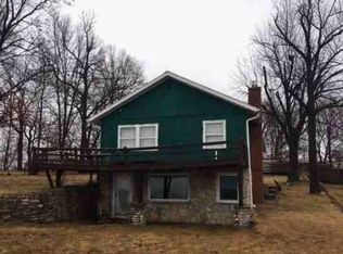 310 N Front St, Oquawka, IL 61469