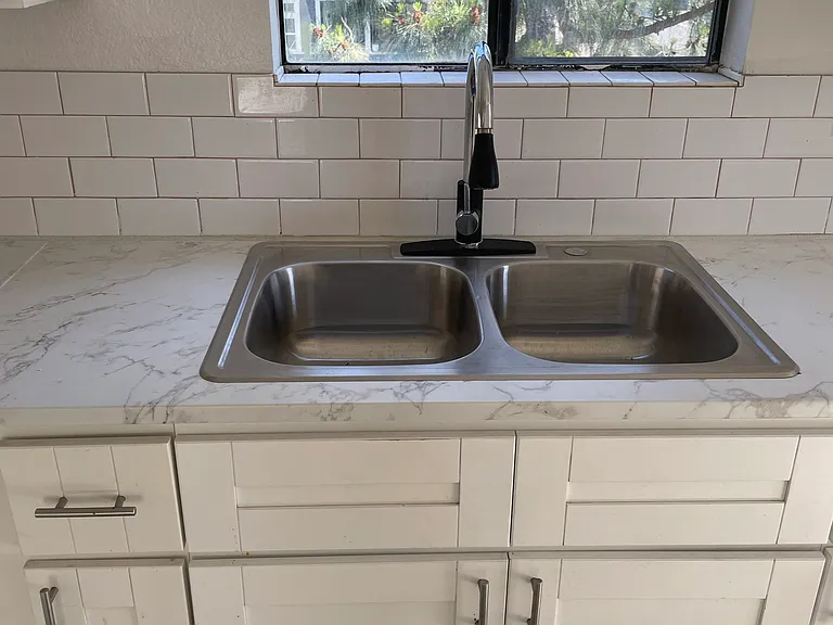 313 E Pine St #9 — Photo 9