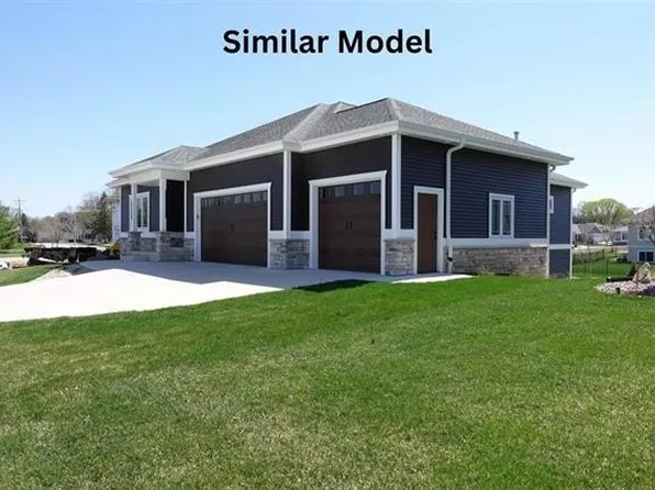 186 Savannah Pkwy, Deerfield, WI 53531