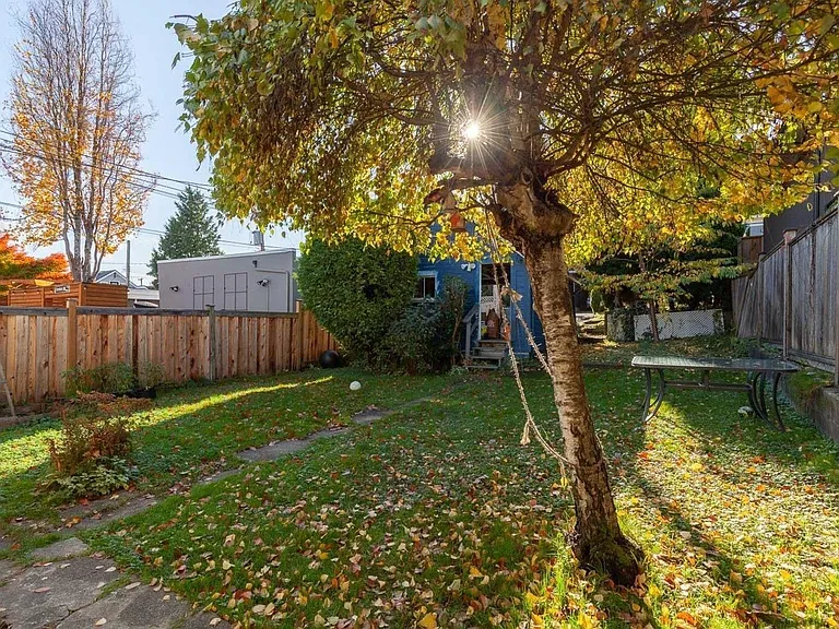 3750 W 11th Ave #UPPER — Photo 14