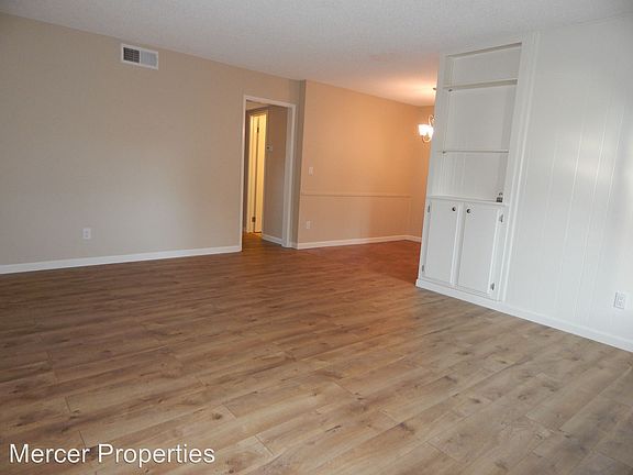 3rd image of 3662 32nd St APT 3