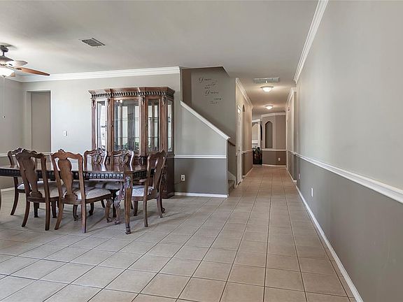 3rd image of 506 Cassia Way