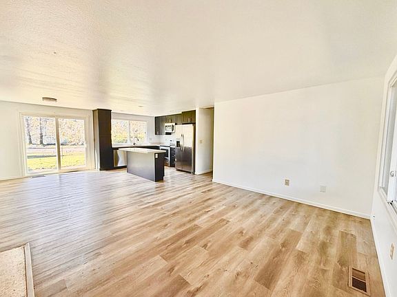 2nd image of 1231 S 211th Pl
