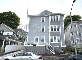 8 Hooper St, Worcester, MA 01605