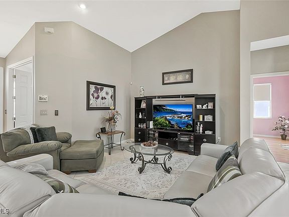 4th image of 3830 SW 15th Pl