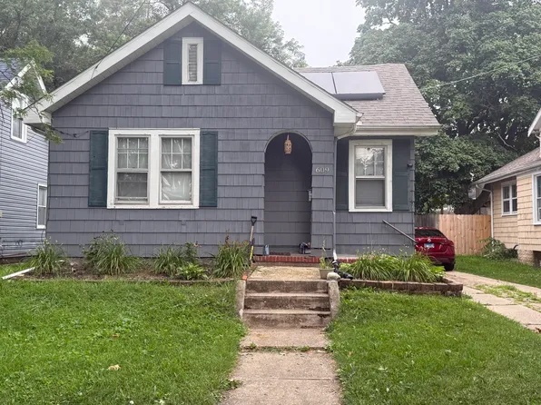 609 S Union St, Aurora, IL 60505