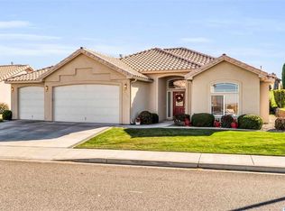 8833 W Skagit Ave, Kennewick, WA 99336