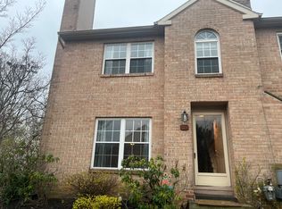 32 Rampart Dr, Wayne, PA 19087