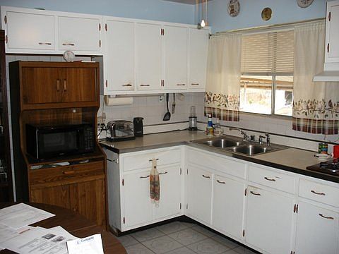 5th image of 3306 Marvin Ave