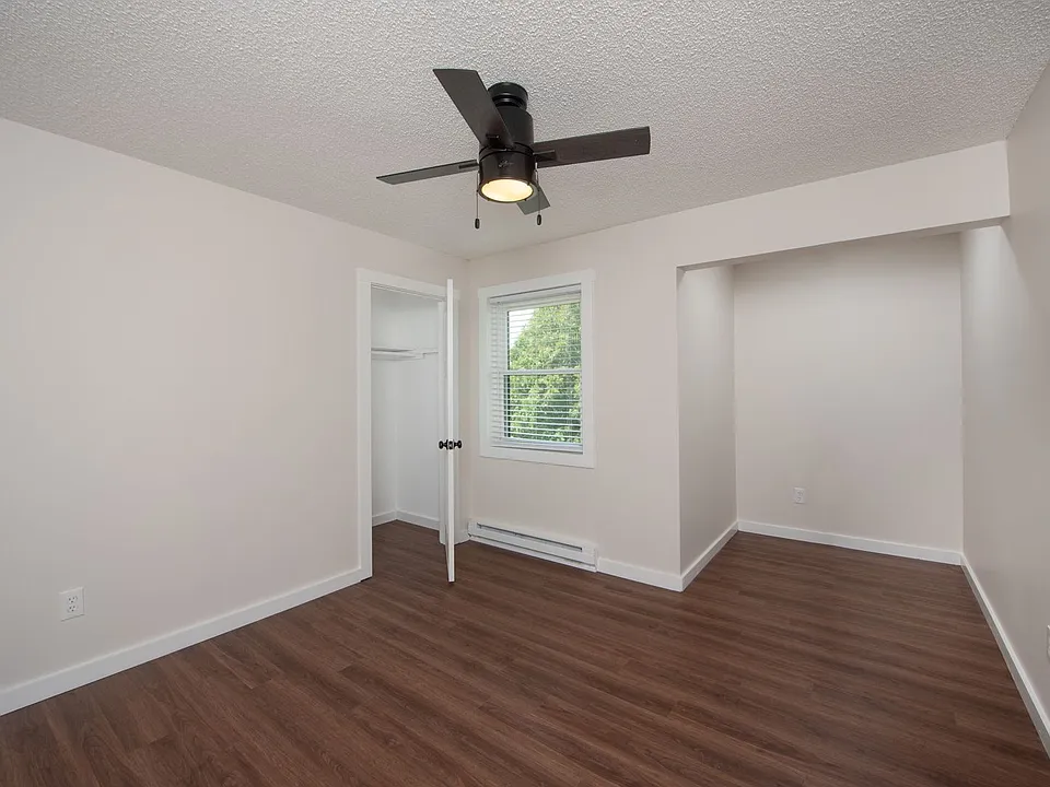 6-14 Kirby Rd