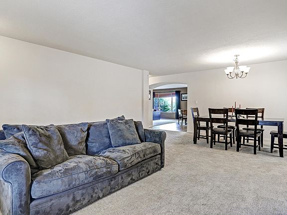 5th image of 10448 Calle Leon NW