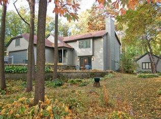 4013 E County Line Rd N, White Bear Township, MN 55110