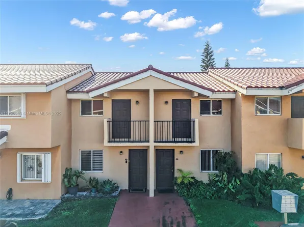 8252 NW 6th Ter APT 238, Miami, FL 33126