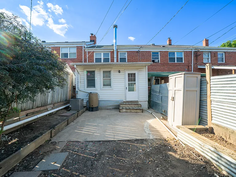 705 Eastshire Dr — Photo 28