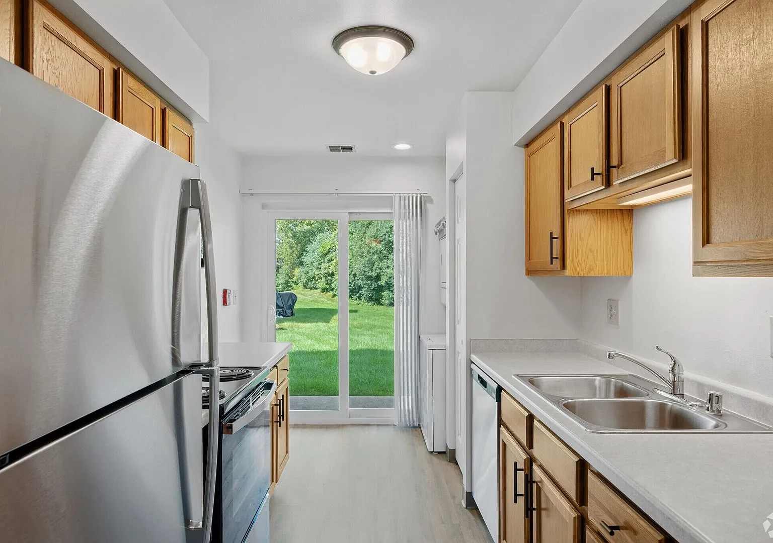 Hidden Creek 2 Bed 1.5 Bath home! — Photo 1