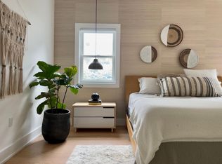 18 Monfort Rd, Port Washington, NY 11050