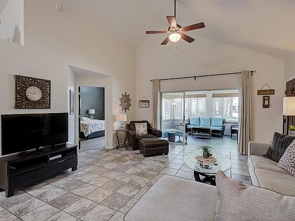 4th image of 1110 Golfview Woods Dr Unit 1110
