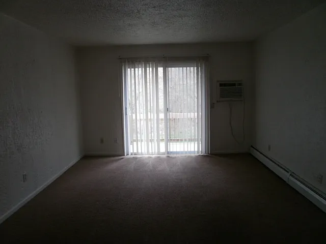 Building Photo - 1329 Huntington Ave #4