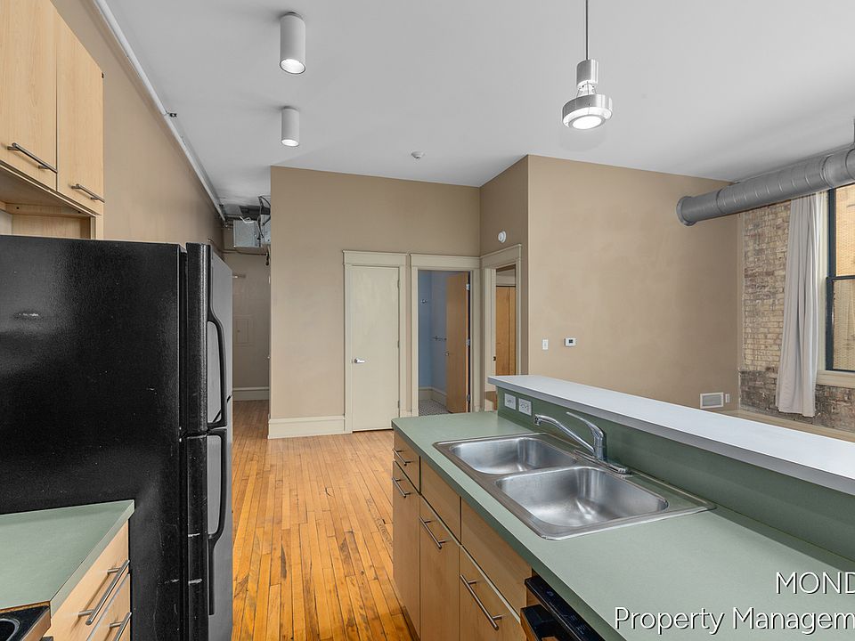 1st image of 1 Oakes St SW APT 3