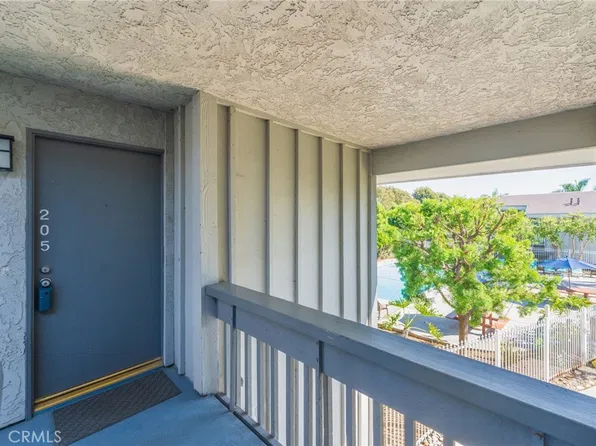 16872 Pacific Coast Hwy Unit 205, Huntington Beach, CA 92649