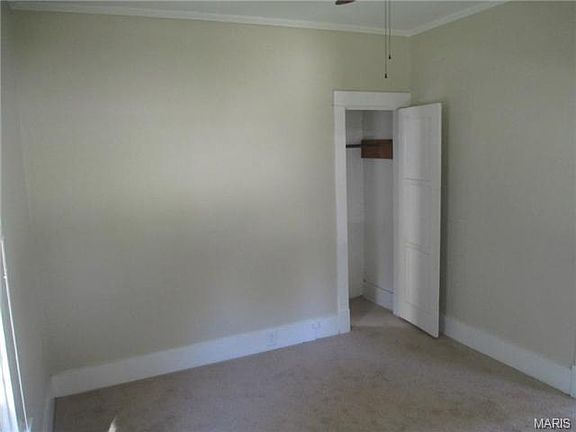 3rd image of 7537 Woodland Ave