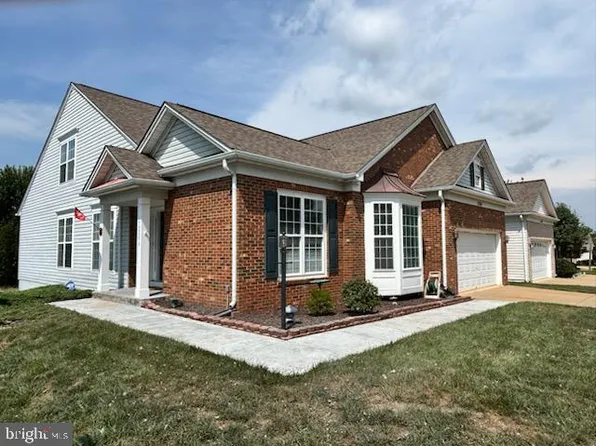 12206 Eddystone Ct, Woodbridge, VA 22192