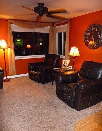 BEAUTIFUL Decor throughout home