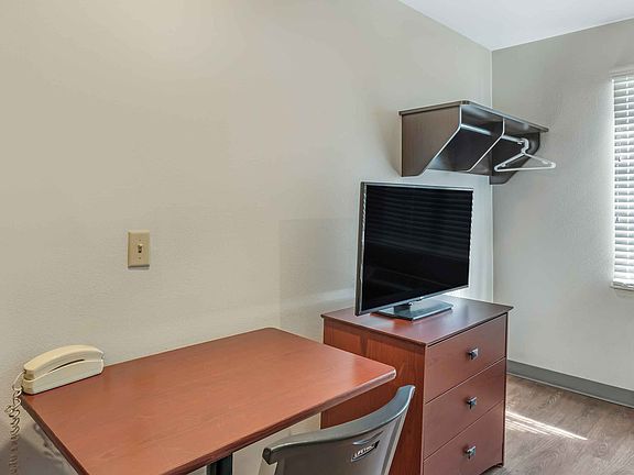 Studio Suite - 1 Queen Bed