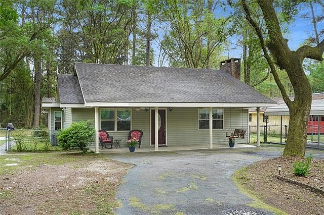 1st image of 20034 Chandler Dr