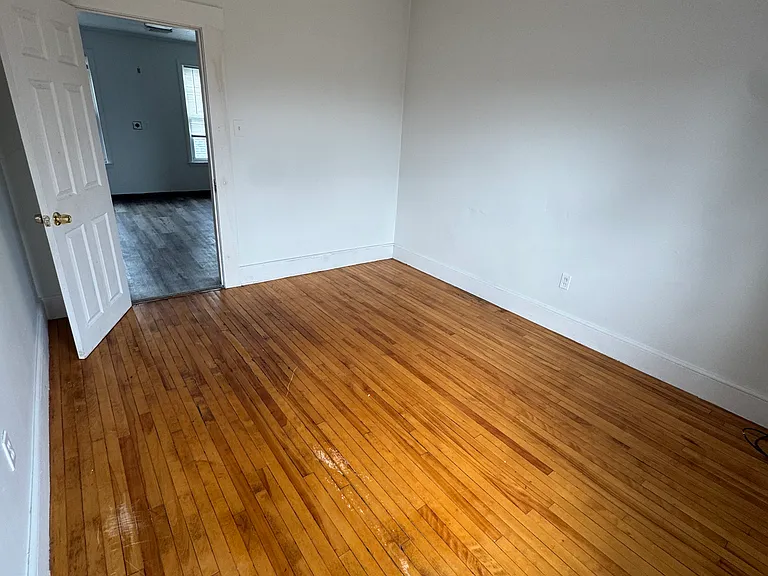 83 Canterbury St #3 — Photo 14