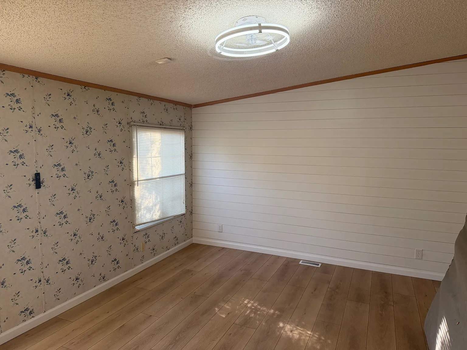 3 bed, 1501 sqft, $2,400 — Photo 2