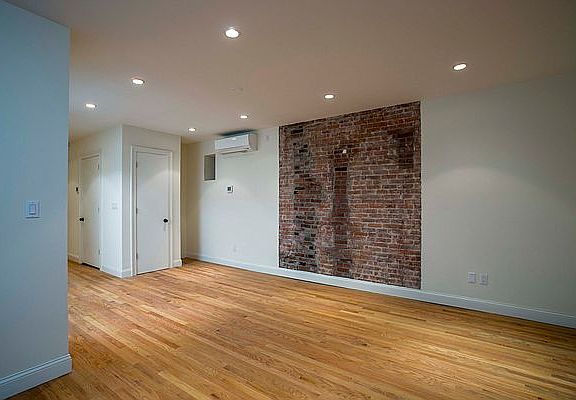 4th image of 330 W 86th St APT 1R