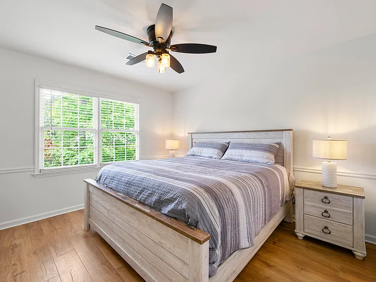 4115 Tanbark Dr NE — Photo 25