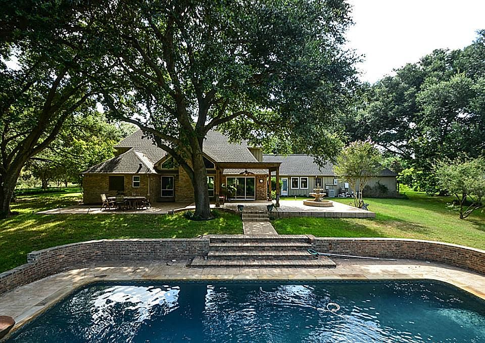 1st image of 1701 Sendero St