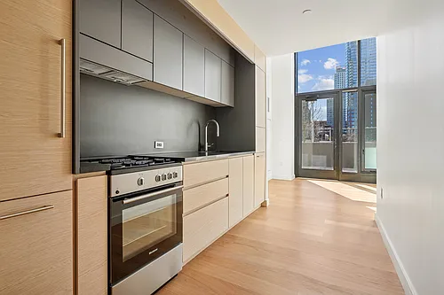 1 Eagle St #101 Photo 1