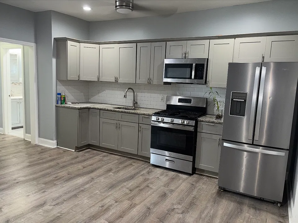 17 Cedar Ave #3